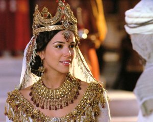 photo-Esther-Reine-de-Perse-One-Night-with-the-King-2006-1